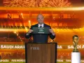 Gianni Infantino ogłasza, że mistrzostwa świata w piłce nożnej 2034 odbędą się w Arabii Saudyjskiej.