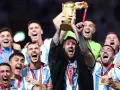 Leo Messi z Pucharem Świata, świętuje z drużyną. Argentyna udowodniła, kto jest mistrzem świata w piłce nożnej!
