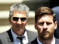 Jorge Messi, ojciec Lionela, w okularach przeciwsłonecznych obok syna.