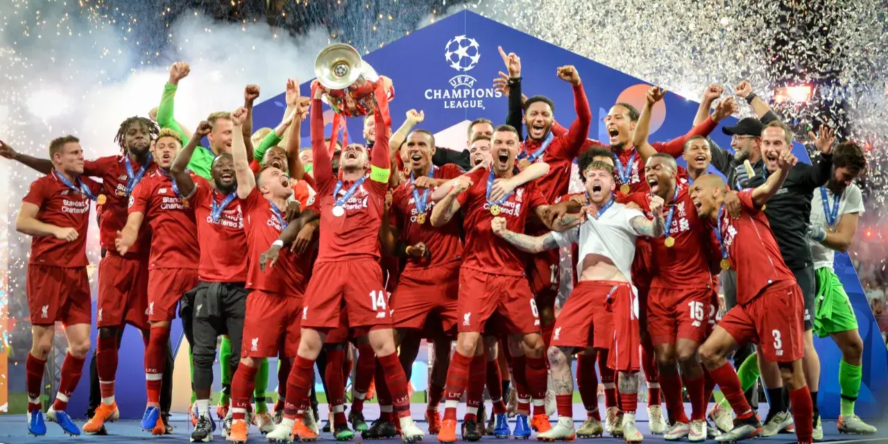 Piłkarze Liverpoolu świętują zdobycie Ligi Mistrzów. Ile jest rund eliminacji ligi mistrzów? To pytanie zadają sobie kibice po takim sukcesie!