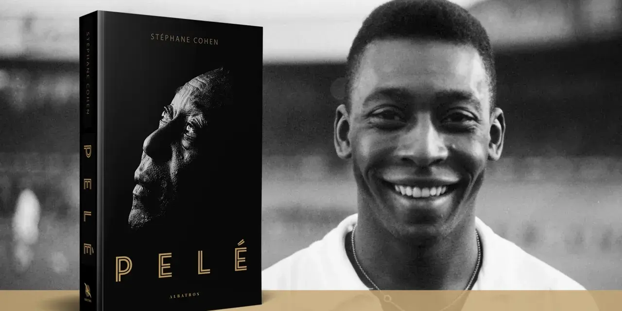 Książka "Pelé" Stéphane'a Cohena obok uśmiechniętego portretu legendy futbolu.