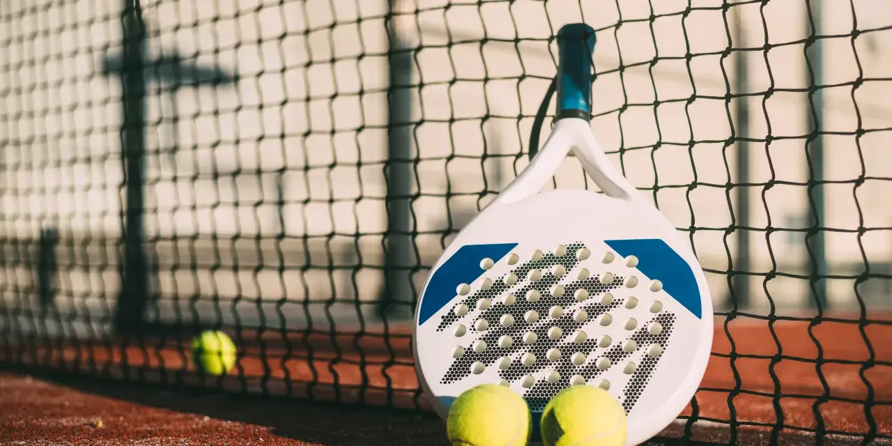 Padel podbija Polskę: raport z kortów