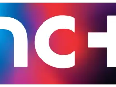 Logo nc+ z gradientem od niebieskiego przez czerwony do fioletowego. Symbolizuje telewizję satelitarną nc+.