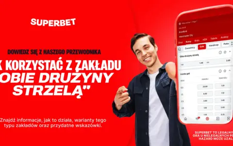 Młody mężczyzna pokazuje smartfon z aplikacją bukmacherską Superbet, gdzie widoczny jest zakład "obie drużyny strzelą".