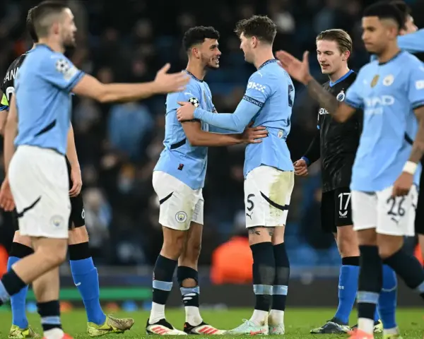 Piłkarze Manchesteru City świętują zwycięstwo w Lidze Mistrzów. Wczorajszy mecz ligi mistrzów zakończył się ich triumfem.