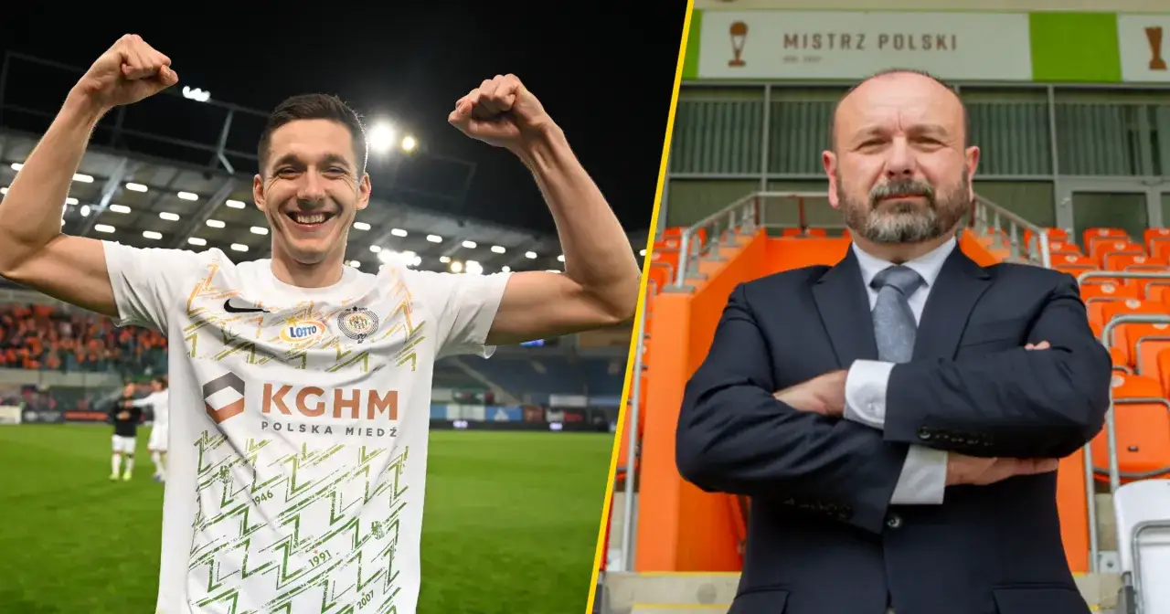 Piłkarz świętuje, a obok niego prezes klubu, który może być liderem ekstraklasy.