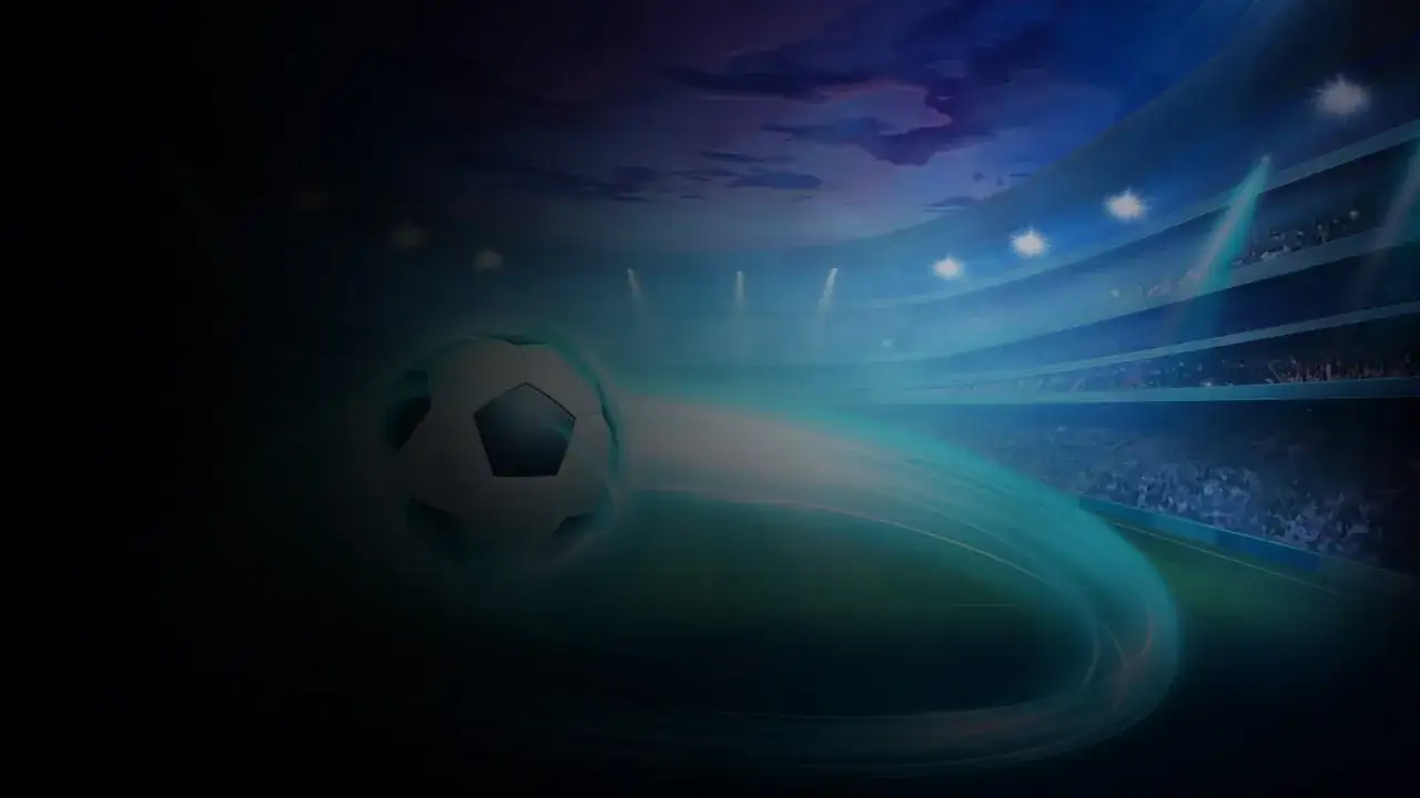 Piłka w ruchu na tle stadionu. Penalty Shoot Out od Evoplay: krótki przewodnik po emocjach.